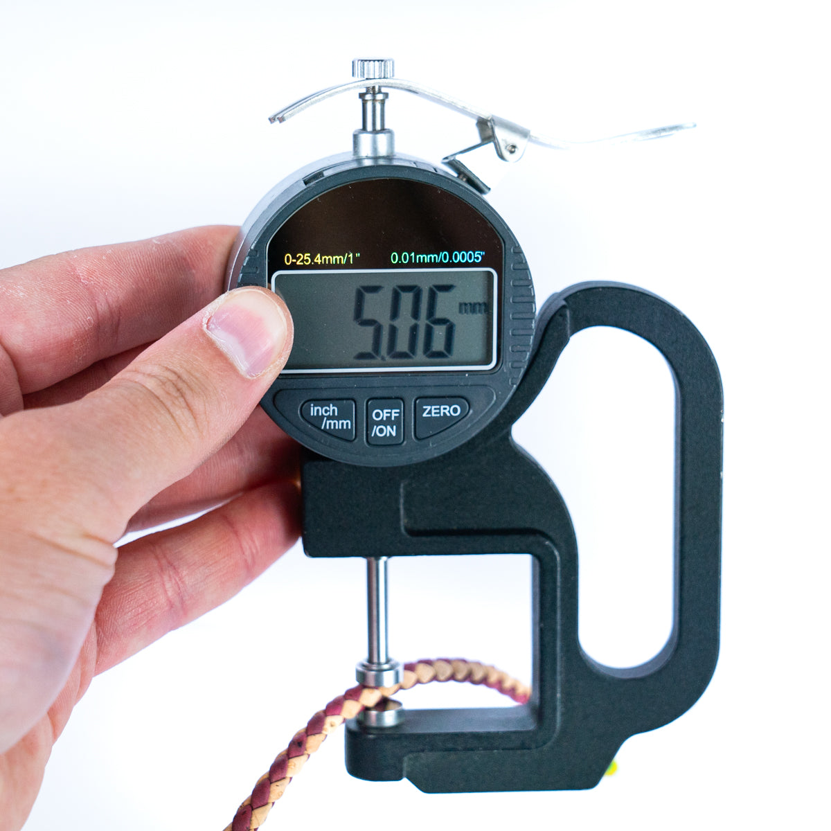 About 5mm Round Natural with red color cork Braided cork cord COR-311A(5 meters)