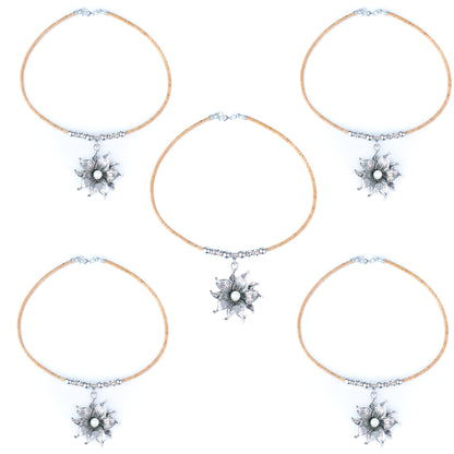 Natural Cork Flower Necklace with Pearl Accent – Handmade Portuguese Jewelry NE-1088-5