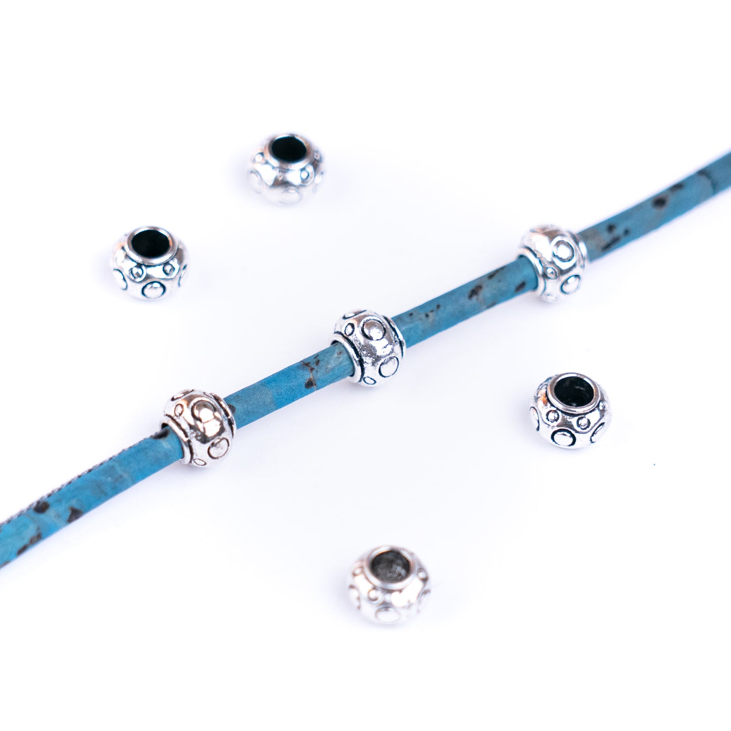 3MM round turquoise cork cord   COR-643(10 meters)