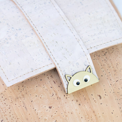 Natural Cork Crossbody Bag with White Flap & Cat Clasp —BAGP-375
