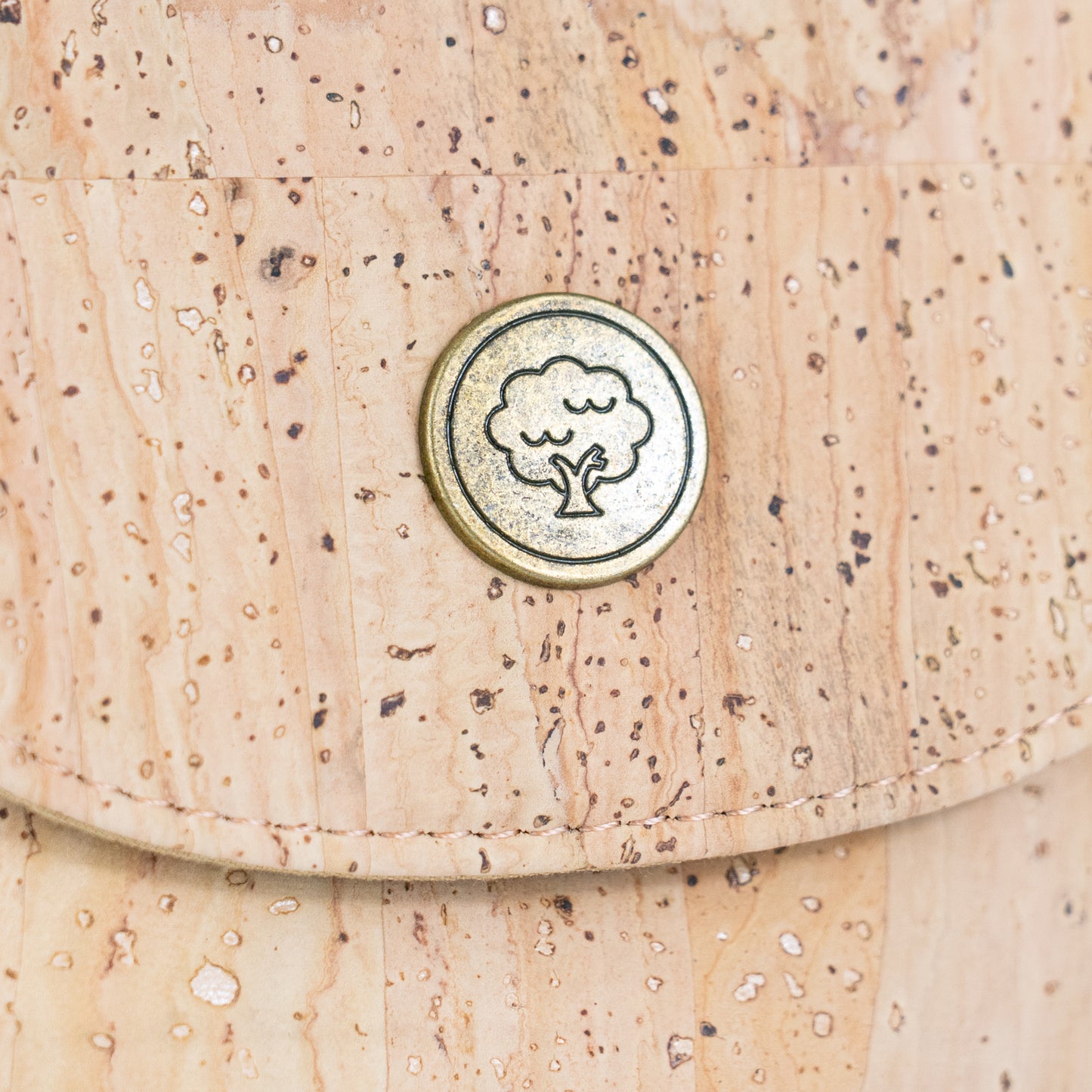 Natural Cork Crossbody Phone Bag with Vintage Turn Lock – BAG-2359