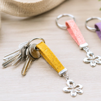 Natural Cork Keychain with Flower Charm I-015-MIX-10